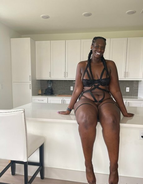 Therealchocolateminnie