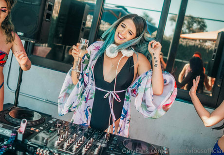 Vybrantvibesofficial