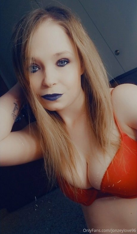 Jonzeylove96