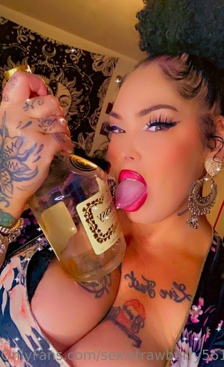 Sexistrawberry5611
