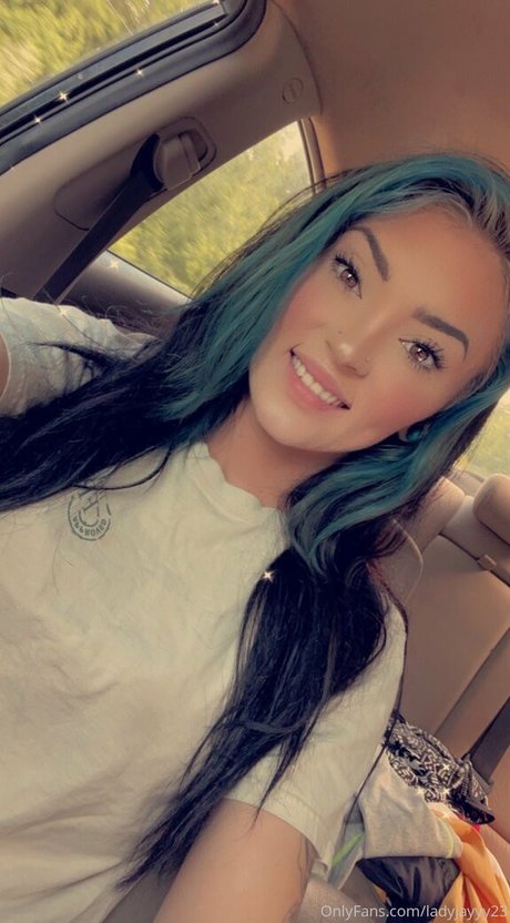 Ladyjayyy23