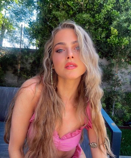 Anne Winters