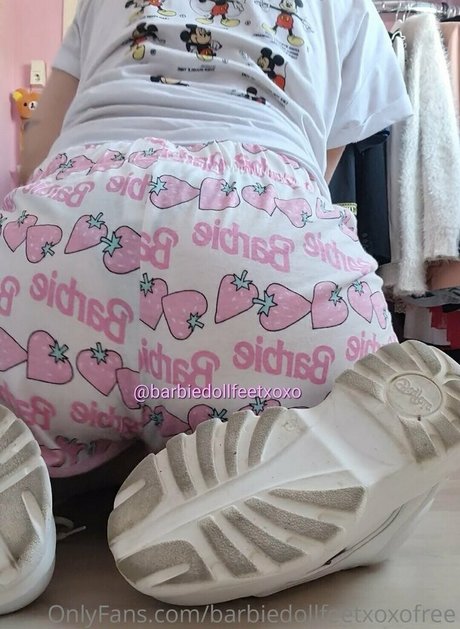 Barbiedollfeetxoxofree