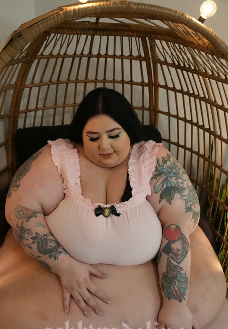 Ssbbwadeline