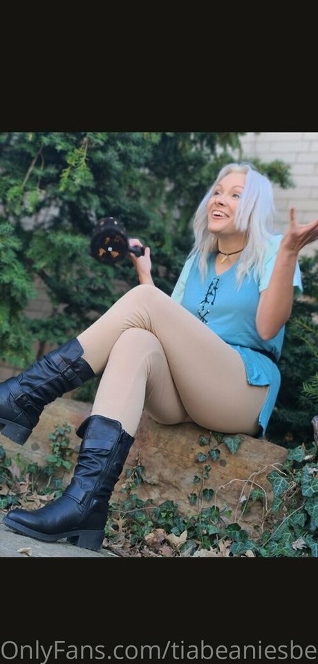 Realprincesstiabeanie