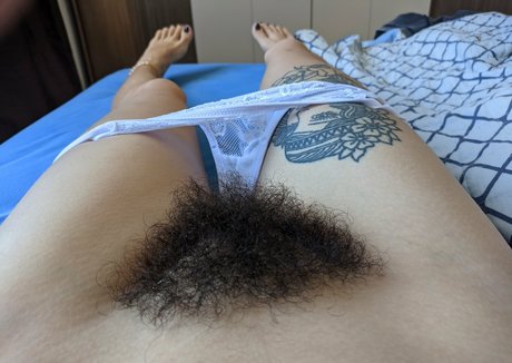 Hairyangela