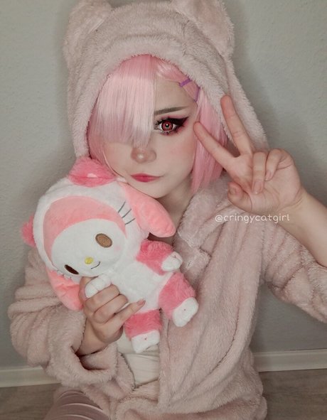 Cringycatgirl