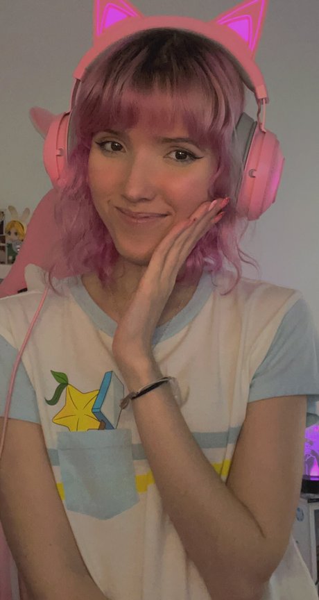 Strawberry Girl Kairi