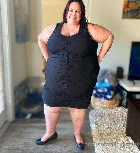 Ssbbwladyjiggles