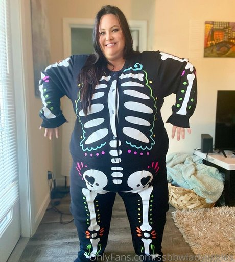 Ssbbwladyjiggles