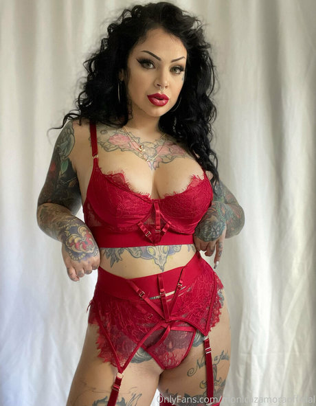 Monicazamoraofficial