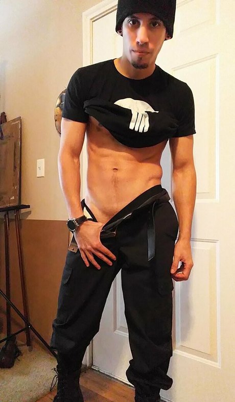 Cagedangelcosplayfree