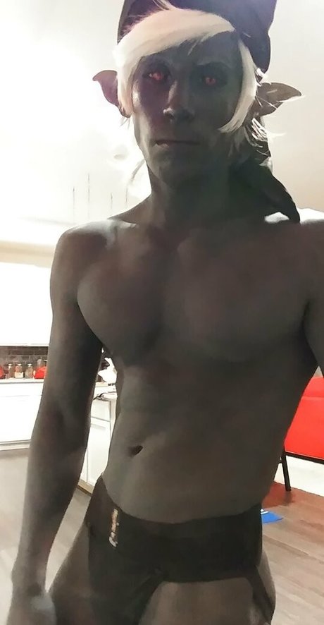 Cagedangelcosplayfree