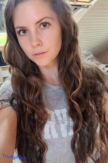 Trickyalice6
