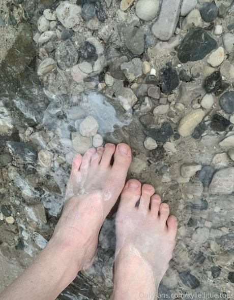Kylielittletoes